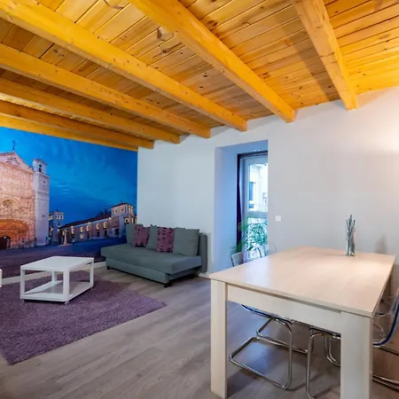 Go - Leopoldo Cano Center 아파트 *