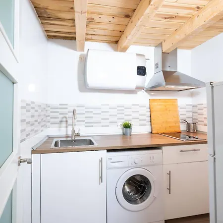 Apartment Go - Leopoldo Cano Center