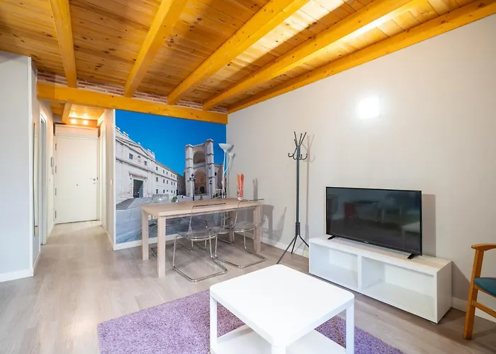 Go - Leopoldo Cano Center Appartement