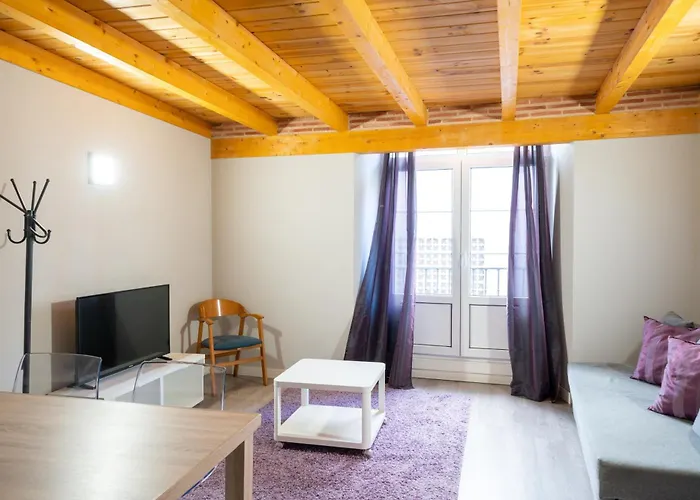 Go - Leopoldo Cano Center *