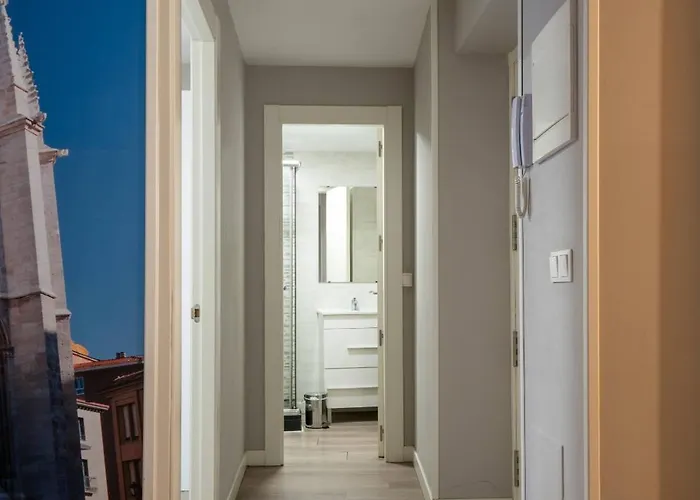 Go - Leopoldo Cano Center