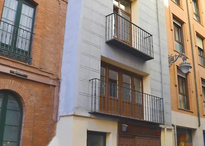 Go - Leopoldo Cano Center * Valladolid